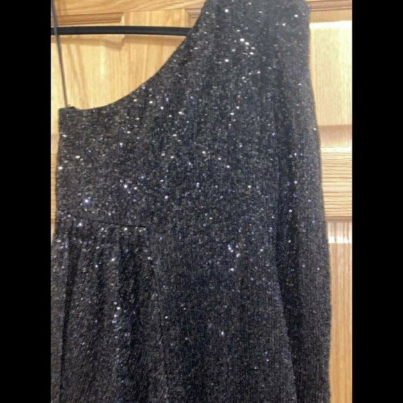 Rebecca Vallance Mona One Sleeve Dress - Picture 10 of 15